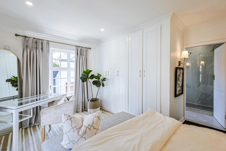 To Let 5 Bedroom Property for Rent in Silver Lakes Gauteng