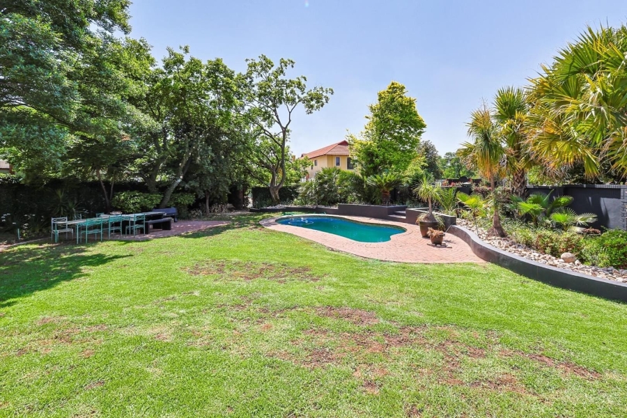 To Let 5 Bedroom Property for Rent in Silver Lakes Gauteng