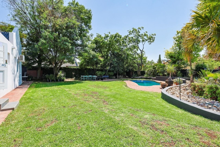 To Let 5 Bedroom Property for Rent in Silver Lakes Gauteng