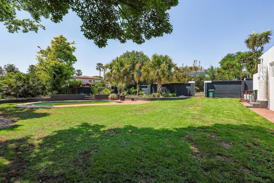 To Let 5 Bedroom Property for Rent in Silver Lakes Gauteng