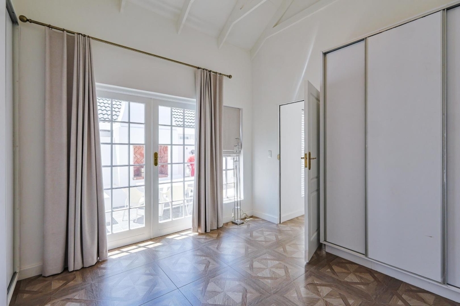 To Let 5 Bedroom Property for Rent in Silver Lakes Gauteng