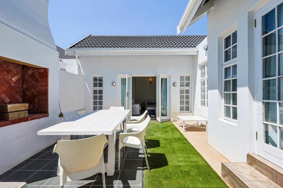 To Let 5 Bedroom Property for Rent in Silver Lakes Gauteng