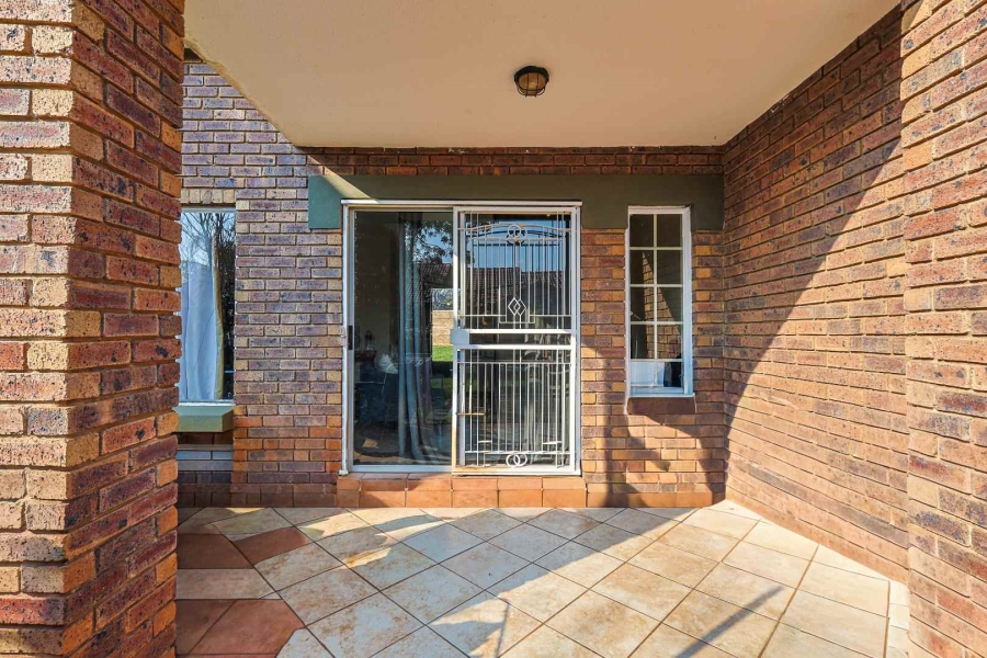 2 Bedroom Property for Sale in Equestria Gauteng