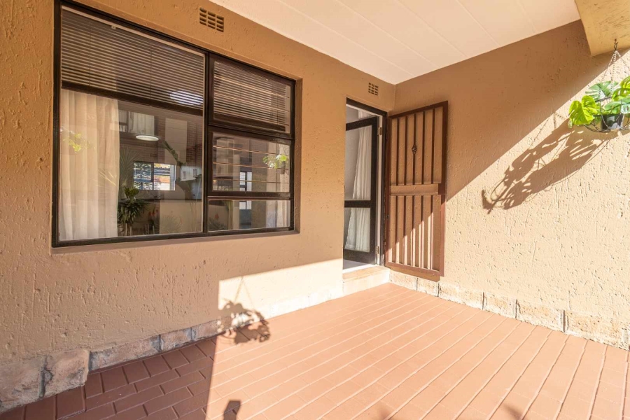 To Let 2 Bedroom Property for Rent in Paulshof Gauteng