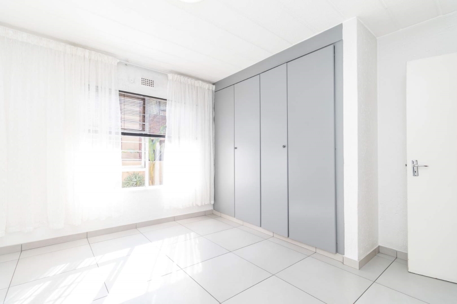 To Let 2 Bedroom Property for Rent in Paulshof Gauteng