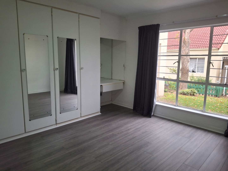 To Let 2 Bedroom Property for Rent in Morningside Gauteng