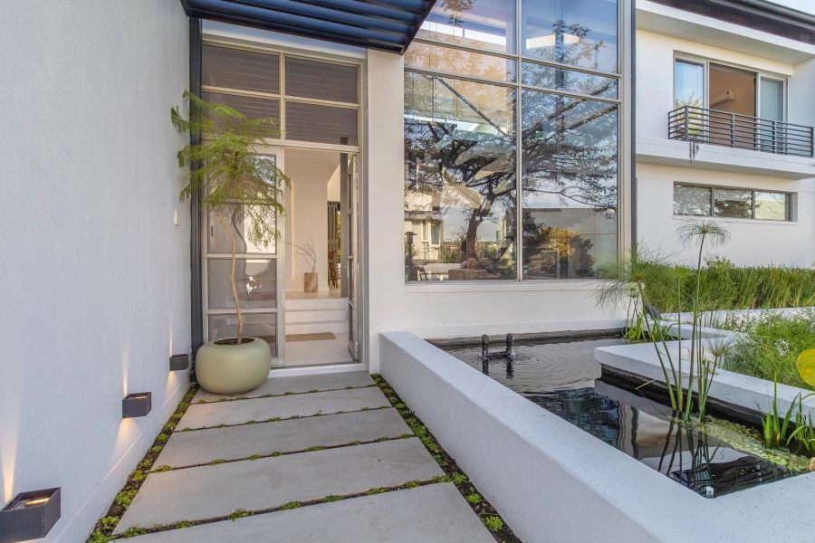 3 Bedroom Property for Sale in Waterfall Country Village Gauteng