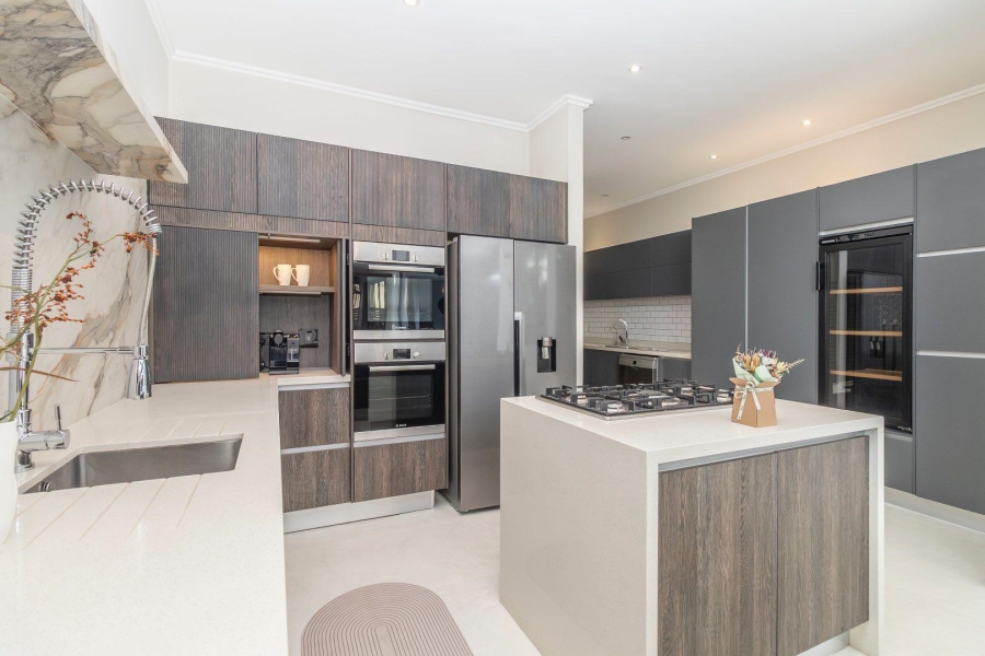 3 Bedroom Property for Sale in Waterfall Country Village Gauteng
