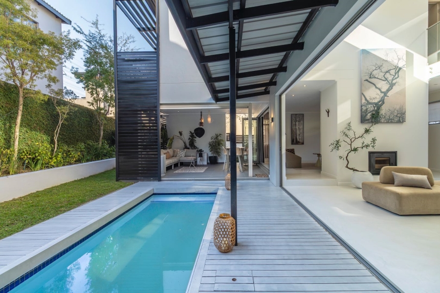 3 Bedroom Property for Sale in Waterfall Country Village Gauteng