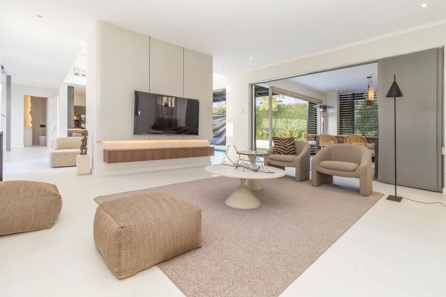 3 Bedroom Property for Sale in Waterfall Country Village Gauteng