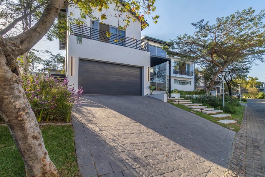 3 Bedroom Property for Sale in Waterfall Country Village Gauteng