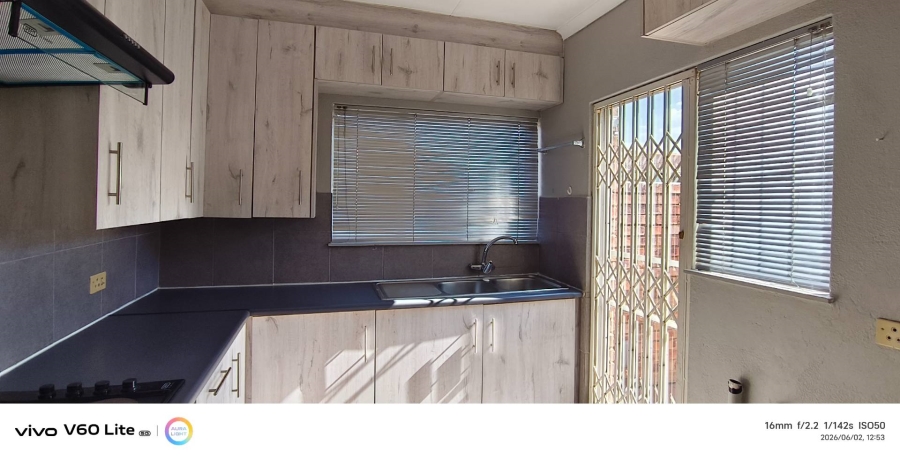 3 Bedroom Property for Sale in Brackenhurst Gauteng