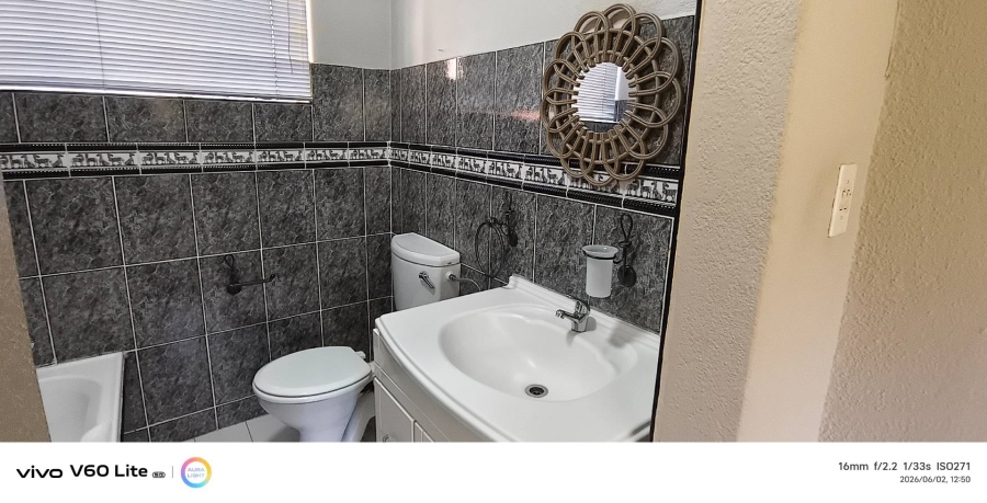 3 Bedroom Property for Sale in Brackenhurst Gauteng