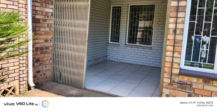 3 Bedroom Property for Sale in Brackenhurst Gauteng