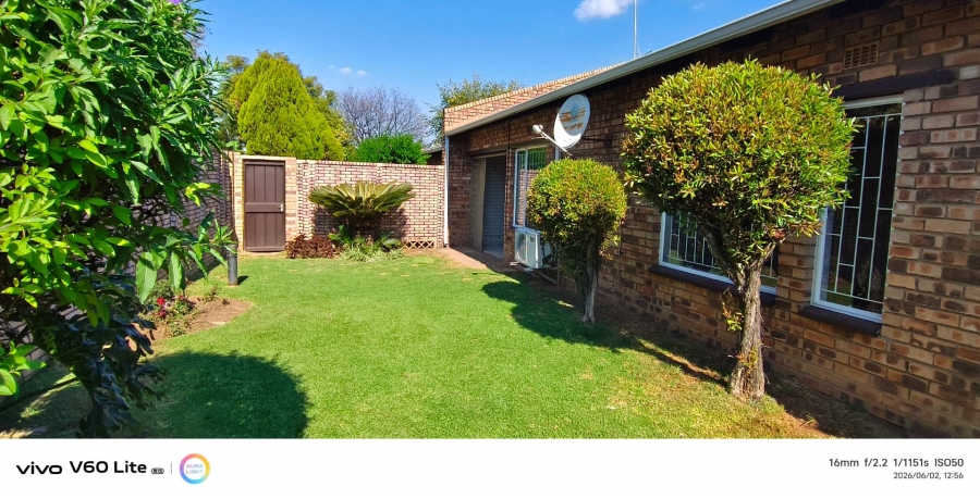3 Bedroom Property for Sale in Brackenhurst Gauteng
