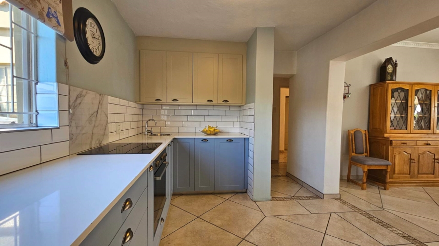 5 Bedroom Property for Sale in Newlands Gauteng
