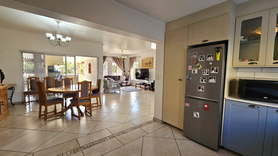 5 Bedroom Property for Sale in Newlands Gauteng