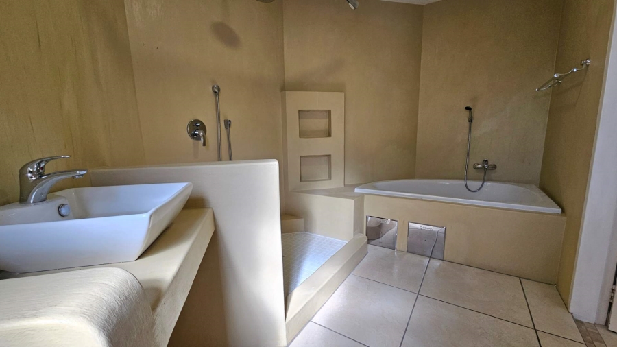 5 Bedroom Property for Sale in Newlands Gauteng