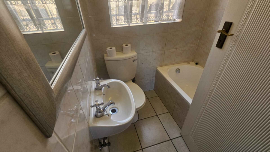 5 Bedroom Property for Sale in Newlands Gauteng