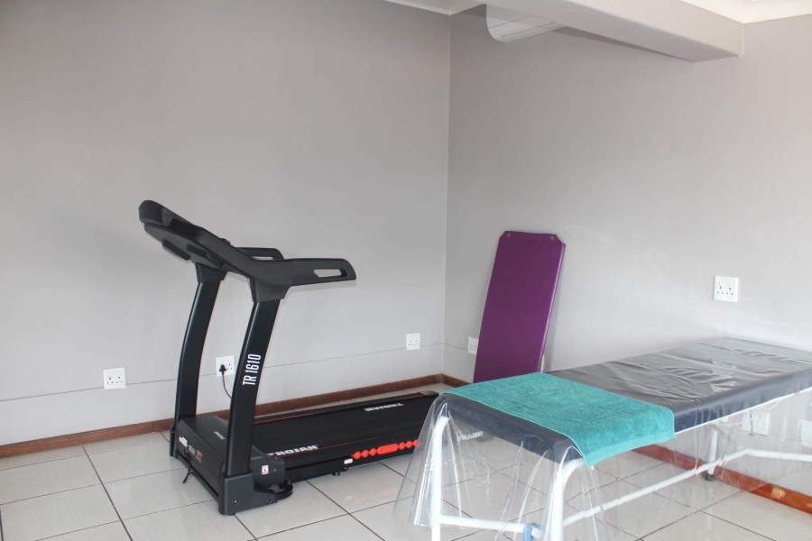 To Let Commercial Property for Rent in Queenswood Gauteng