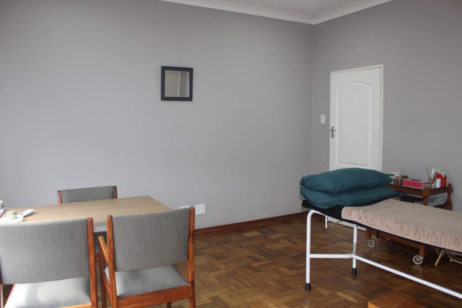 To Let Commercial Property for Rent in Queenswood Gauteng
