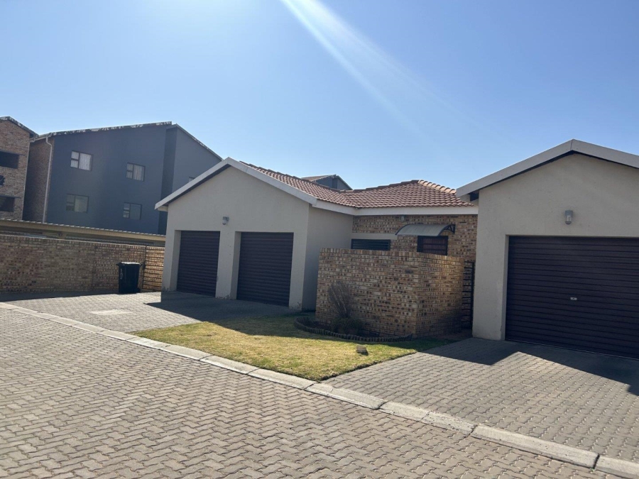 3 Bedroom Property for Sale in Brentwood Gauteng