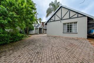 5 Bedroom Property for Sale in Wierdapark Gauteng