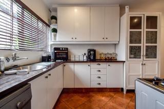 5 Bedroom Property for Sale in Wierdapark Gauteng