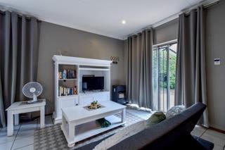5 Bedroom Property for Sale in Wierdapark Gauteng
