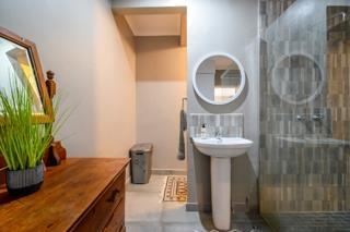 5 Bedroom Property for Sale in Wierdapark Gauteng