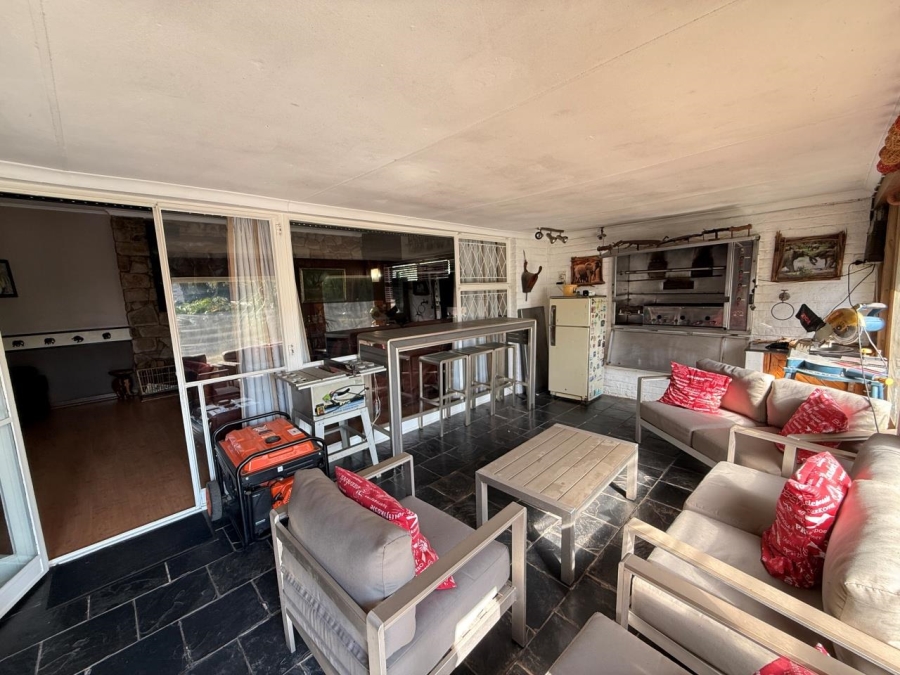 6 Bedroom Property for Sale in Florida Park Gauteng