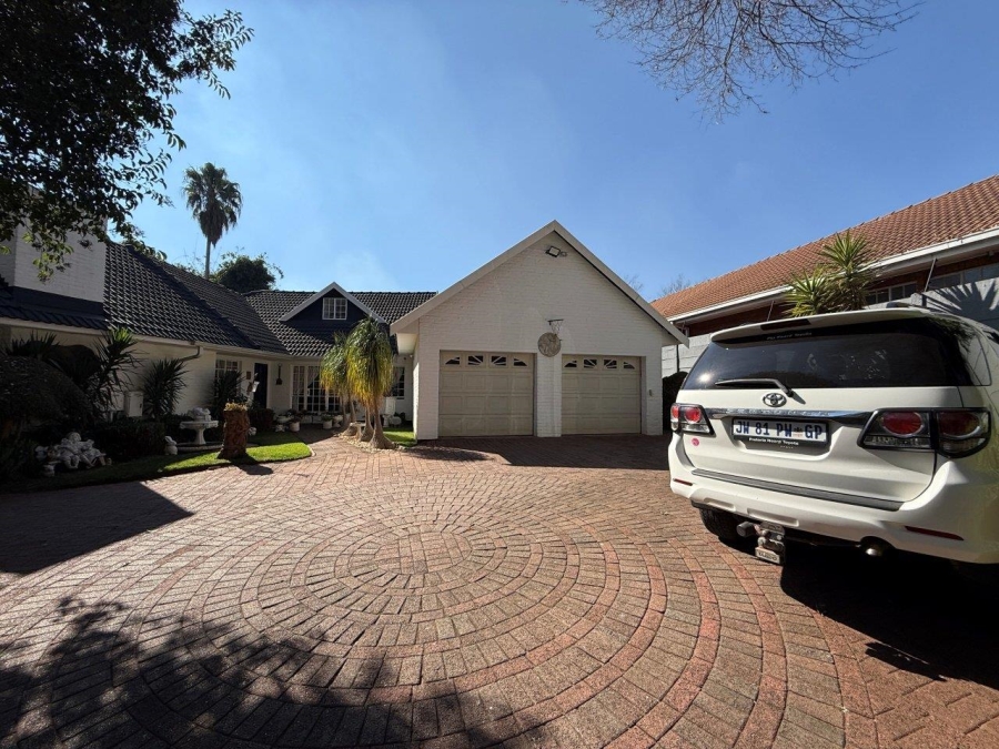 6 Bedroom Property for Sale in Florida Park Gauteng