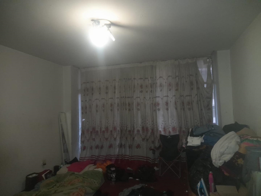 1 Bedroom Property for Sale in Hillbrow Gauteng