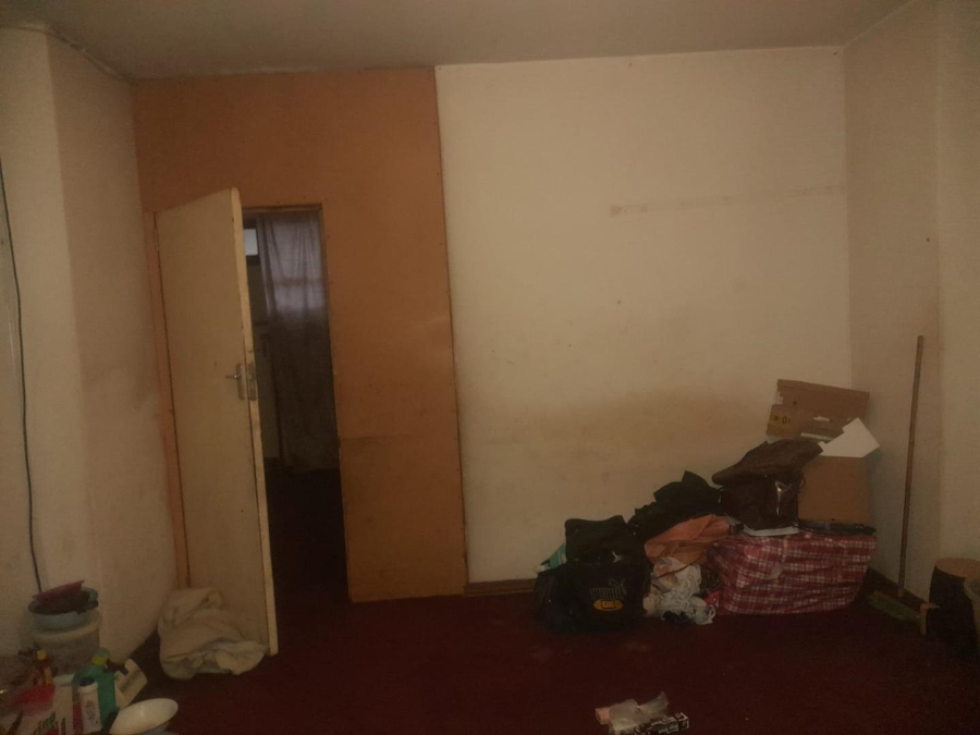 1 Bedroom Property for Sale in Hillbrow Gauteng