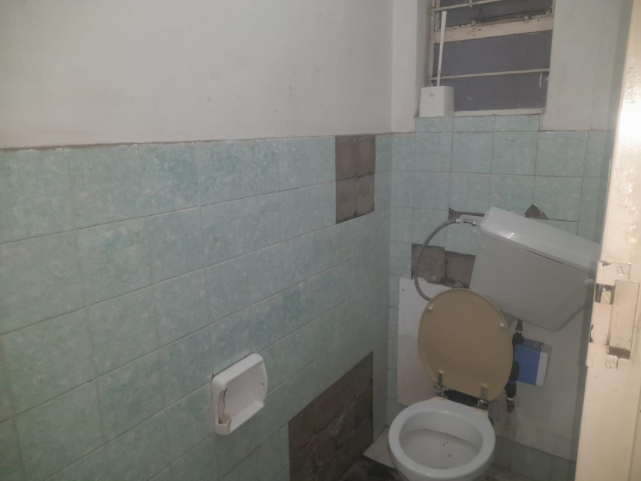 1 Bedroom Property for Sale in Hillbrow Gauteng