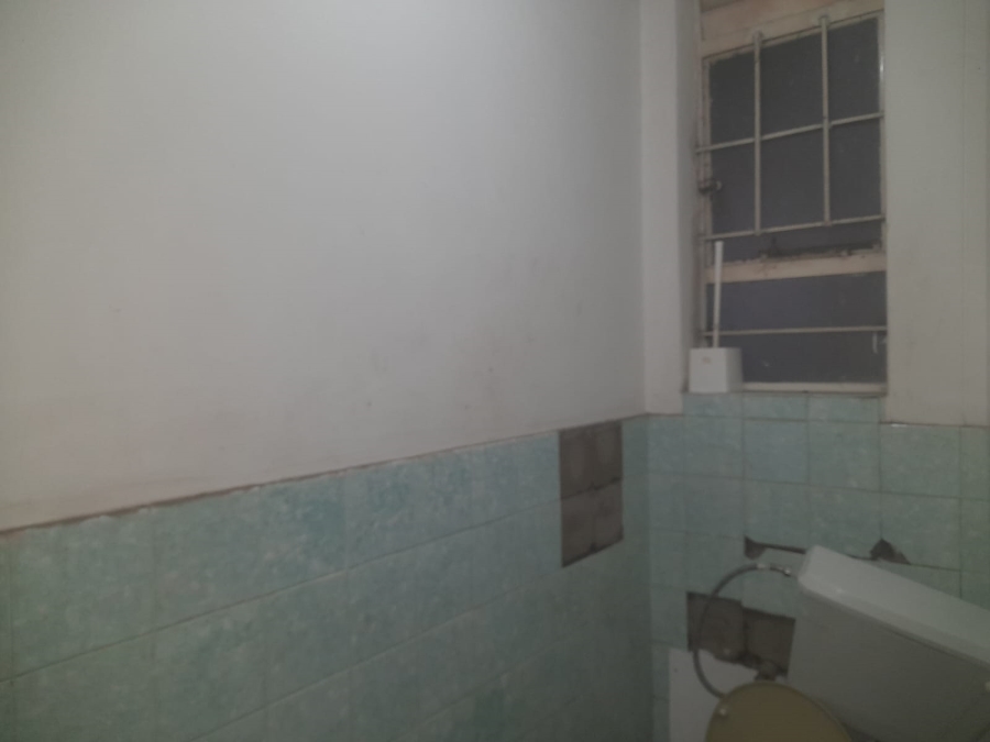 1 Bedroom Property for Sale in Hillbrow Gauteng
