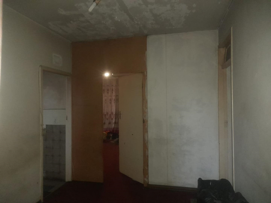 1 Bedroom Property for Sale in Hillbrow Gauteng