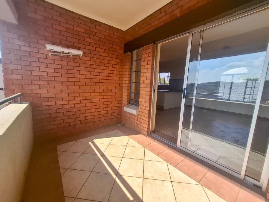 2 Bedroom Property for Sale in Mooikloof Ridge Gauteng