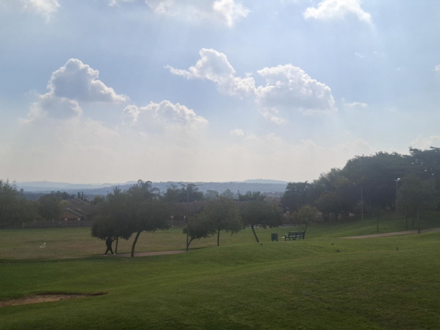 2 Bedroom Property for Sale in Mooikloof Ridge Gauteng