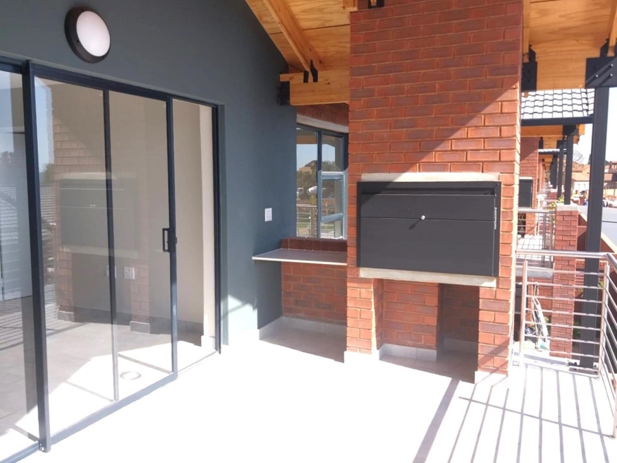 2 Bedroom Property for Sale in Olympus AH Gauteng
