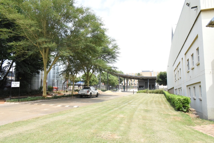 To Let Commercial Property for Rent in Isando Gauteng