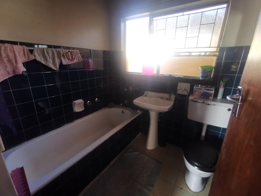 4 Bedroom Property for Sale in Elspark Gauteng