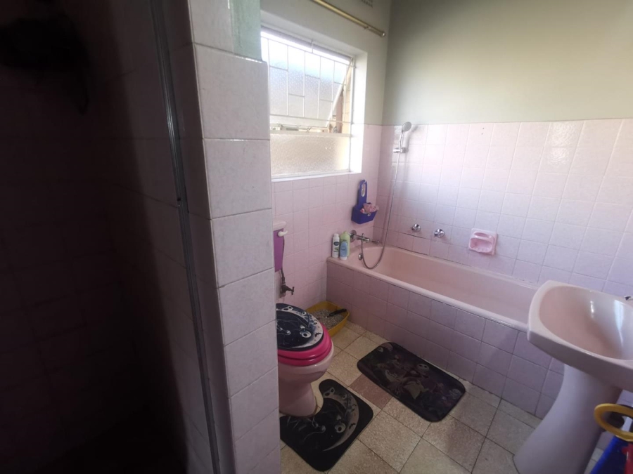 4 Bedroom Property for Sale in Elspark Gauteng