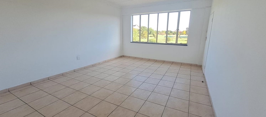 To Let 2 Bedroom Property for Rent in New Redruth Gauteng