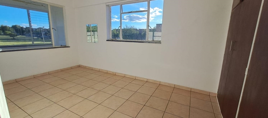 To Let 2 Bedroom Property for Rent in New Redruth Gauteng