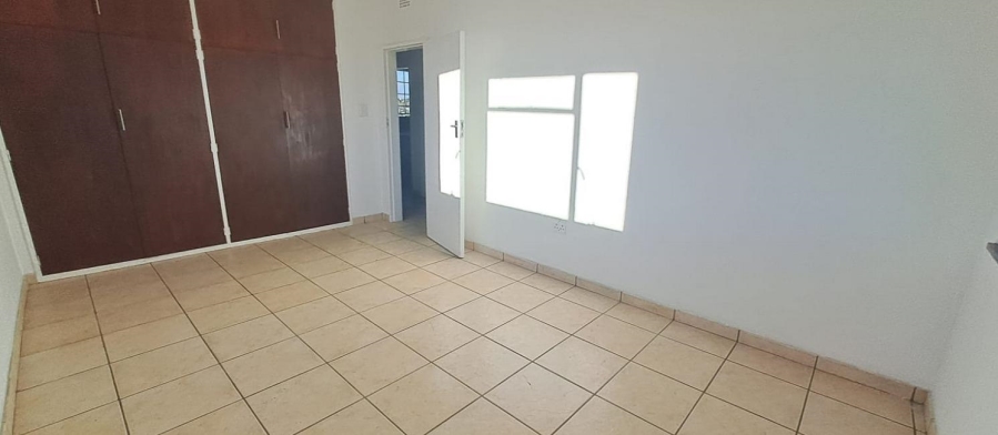 To Let 2 Bedroom Property for Rent in New Redruth Gauteng