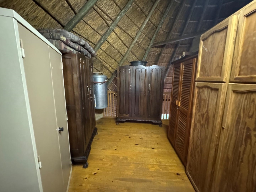5 Bedroom Property for Sale in Paardefontein Gauteng
