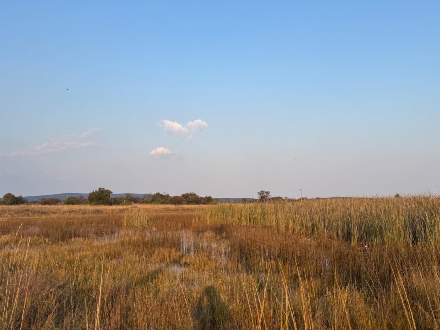 5 Bedroom Property for Sale in Paardefontein Gauteng