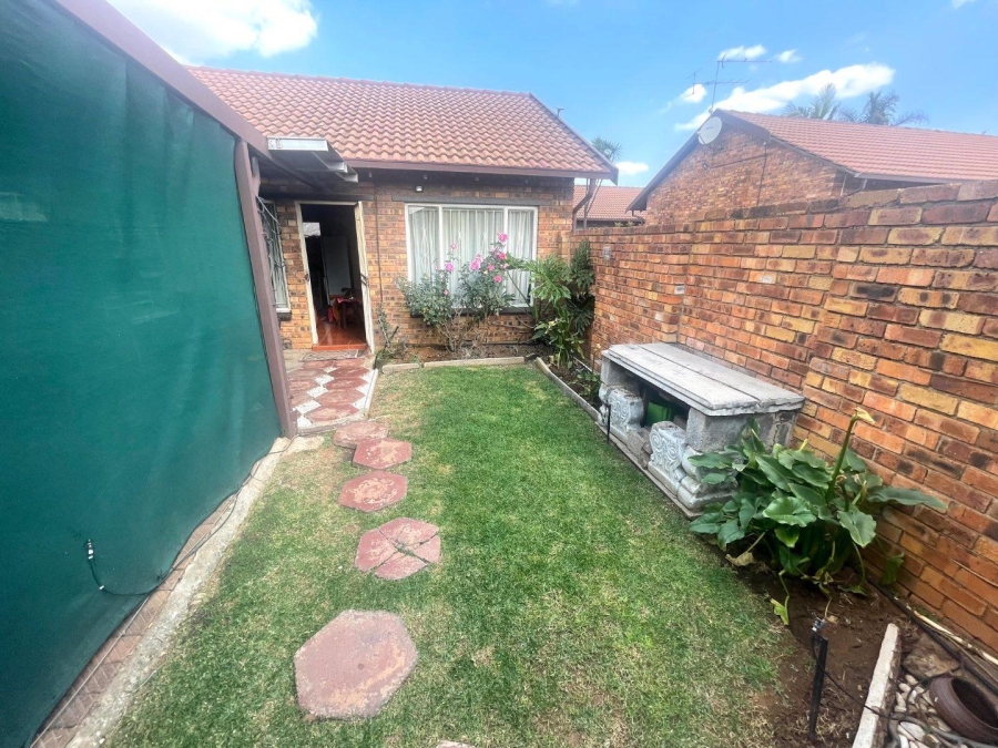 2 Bedroom Property for Sale in Terenure Gauteng