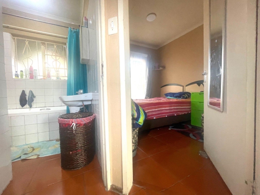 2 Bedroom Property for Sale in Terenure Gauteng